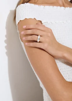 Anillo volumen plateado*Brownie Outlet