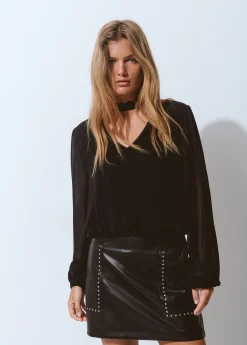 Blusa detalle choker*Brownie Outlet