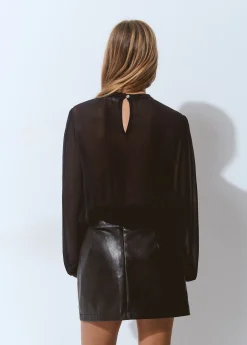 Blusa detalle choker*Brownie Outlet