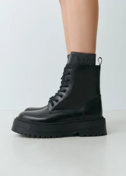 Bota piel acordonada*Brownie New