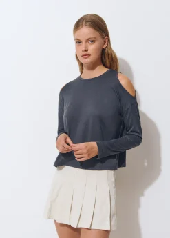 Camiseta cut-out hombro*Brownie Sale