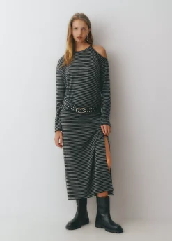 Camiseta cut-out hombro raya tejida*Brownie Hot