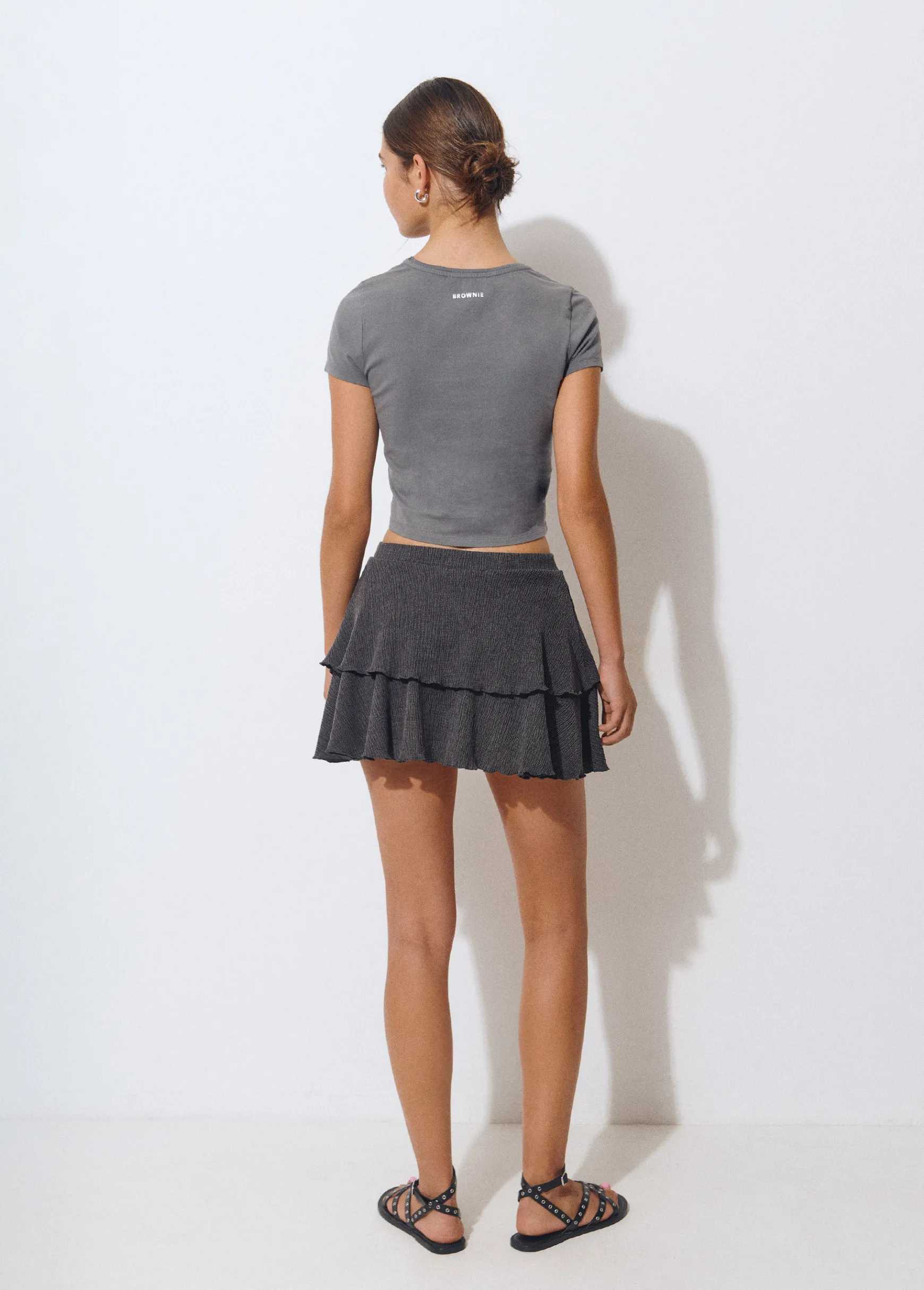 Falda corta volantes tejido estructura*Brownie New