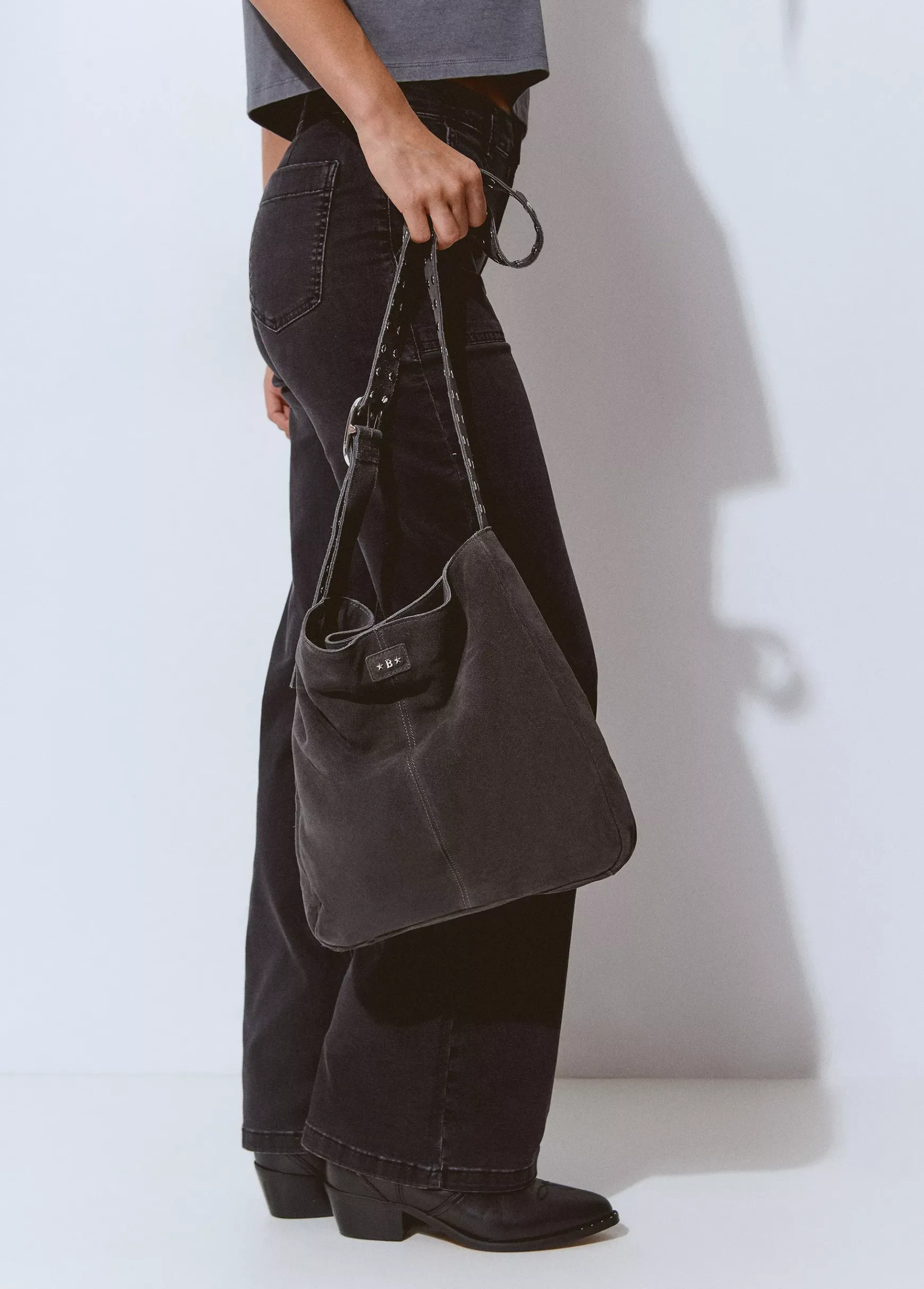 Shopper piel correa tachas*Brownie Hot