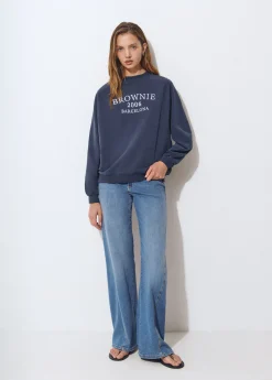 Sudadera bordada manga ranglan*Brownie Outlet