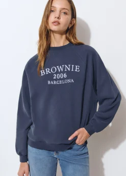 Sudadera bordada manga ranglan*Brownie Outlet